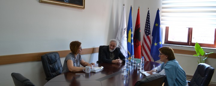 The visit of Dr. Smiglak - Krajewska at the University of Gjakova within CEEPUS program